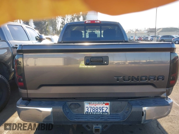 2017 Toyota Tundra SR5 z VIN 5TFRY5F12HX219154, wystawiony jako IAAI lot #42014740 z przebiegiem 137 813 mil mil oraz . Historia ofert i sprzedaży dostępna na DreamBid. Obrazek 17.