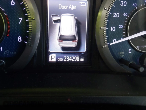 2015 Toyota Sienna Ltd with VIN 5TDDK3DC5FS096649, listed as a IAAI auction lot 41292478 with 234,298 mi miles. Bid and sale history available at carsss.com. Image 15.