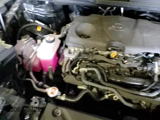 2025 Toyota Sienna XLE z VIN 5TDJSKFC9SS161099, wystawiony jako Copart lot #52149405 z przebiegiem 5 125 mil mil oraz Szkoda całkowita • Salvage title. Historia ofert i sprzedaży dostępna na DreamBid. Obrazek 14.