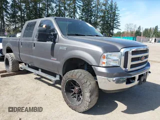 2005 Ford Super Duty F-250 XL with VIN 1FTSW21P05EC31103, listed as a IAAI auction lot 41966914 with 154,095 mi miles. Bid and sale history available at carsss.com. Image 1.