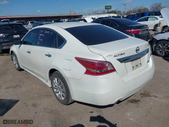 2013 Nissan Altima 2.5 SL with VIN 1N4AL3AP4DC116143, listed as a IAAI auction lot 41645370 with 183,804 mi miles. Bid and sale history available at carsss.com. Image 3.