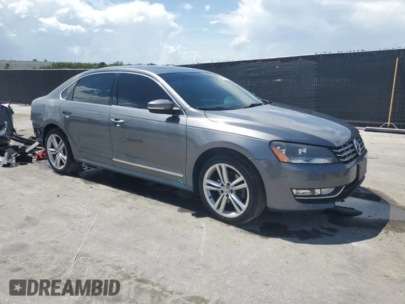 2015 Volkswagen Passat SEL Premium with VIN 1VWCV7A36FC007670, listed as a Copart auction lot 60208065 with 143,703 mi miles and Salvage title. Bid and sale history available at DreamBid. Image 4.