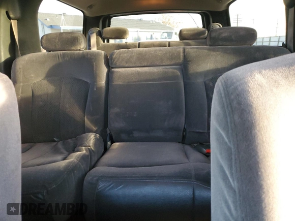 2002 Chevrolet Suburban Z71 with VIN 3GNFK16ZX2G218257, listed as a Copart auction lot 85267134 with 207,056 mi miles and Salvage Title. Bid and sale history available at carsss.com. Image 10.