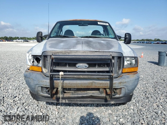 2001 Ford F-250 XL with VIN 1FTNF21L11EC49565, listed as a Copart auction lot 57776185 with 110,842 mi miles and Salvage title. Bid and sale history available at DreamBid. Image 5.