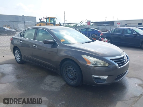 2015 Nissan Altima SV z VIN 1N4AL3AP7FC127544, wystawiony jako IAAI lot #41876358 z przebiegiem 187 503 mil mil oraz . Historia ofert i sprzedaży dostępna na DreamBid. Obrazek 1.