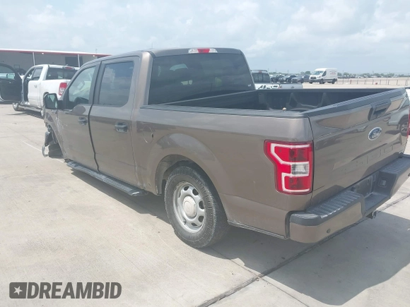 2019 Ford F-150 XL z VIN 1FTEW1CP2KKE83484, wystawiony jako IAAI lot #42057244 z przebiegiem 98 612 mil mil oraz . Historia ofert i sprzedaży dostępna na DreamBid. Obrazek 3.