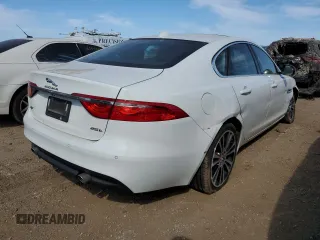 2019 Jaguar XF 25t Prestige with VIN SAJBE4FX4KCY74392, listed as a Copart auction lot 65859214 with 61,854 mi miles and Salvage Title. Bid and sale history available at carsss.com. Image 3.