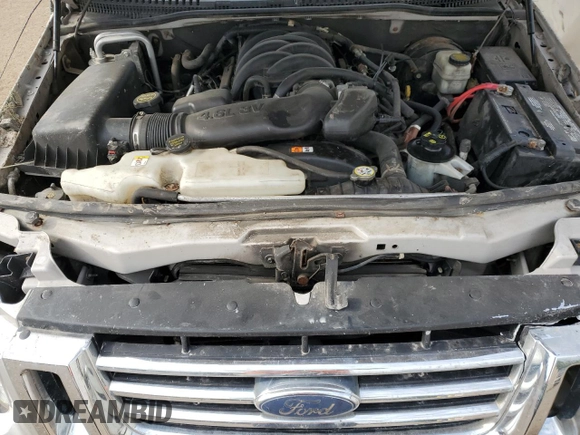 2007 Ford Explorer Sport Trac XLT z VIN 1FMEU51807UA22414, wystawiony jako Copart lot #61463125 z przebiegiem 212 871 mil mil oraz Czysty tytuł • Clean title. Historia ofert i sprzedaży dostępna na DreamBid. Obrazek 11.