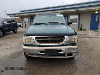 1998 Ford Explorer XLT z VIN 1FMZU32P7WUC59363, wystawiony jako Copart lot #83879354 z przebiegiem 304 490 mil mil oraz Czysty tytuł • Clean title. Historia ofert i sprzedaży dostępna na DreamBid. Obrazek 5.