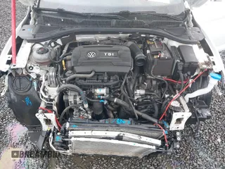 2019 Volkswagen Jetta GLI S z VIN 3VW6T7BU2KM202992, wystawiony jako IAAI lot #40896812 z przebiegiem 44 348 mil mil oraz . Historia ofert i sprzedaży dostępna na DreamBid. Obrazek 10.