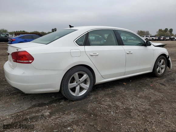 2014 Volkswagen Passat Wolfsburg Ed with VIN 1VWAS7A36EC059508, listed as a Copart auction lot 43071705 with 68,811 mi miles and Salvage Title. Bid and sale history available at carsss.com. Image 3.