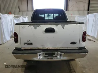 2003 Ford F-150 XLT with VIN 1FTRW08L43KA17610, listed as a Copart auction lot 48994635 with 257,608 mi miles and Clean Title. Bid and sale history available at carsss.com. Image 6.