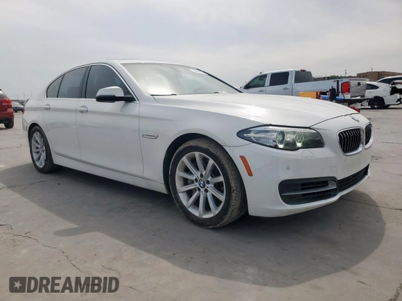 2014 BMW 5 Series 535i z VIN WBA5B1C59ED482543, wystawiony jako Copart lot #53393975 z przebiegiem 123 837 mil mil oraz Czysty tytuł • Clean title. Historia ofert i sprzedaży dostępna na DreamBid. Obrazek 4.