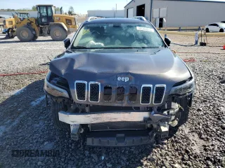 2019 Jeep Cherokee Latitude Plus with VIN 1C4PJLLB4KD316779, listed as a Copart auction lot 49505815 with 102,269 mi miles and Salvage Title. Bid and sale history available at carsss.com. Image 5.