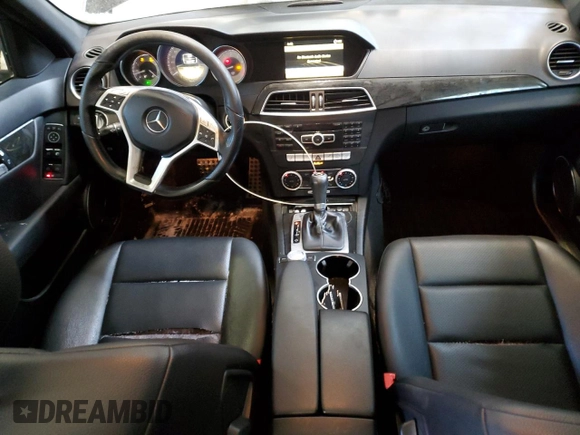2012 Mercedes-Benz C 300 Sport with VIN WDDGF8BB8CA607942, listed as a Copart auction lot 45365505 with 250,147 mi miles and Salvage title. Bid and sale history available at DreamBid. Image 8.