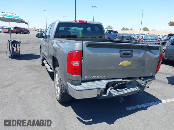 2013 Chevrolet Silverado 1500 LT with VIN 1GCRCSE07DZ139028, listed as a IAAI auction lot 42153434 with 89,181 mi miles and . Bid and sale history available at DreamBid. Image 3.