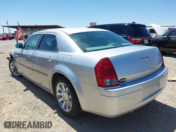 2007 Chrysler 300 with VIN 2C3KA43RX7H664582, listed as a IAAI auction lot 42106297 with 141,866 mi miles and . Bid and sale history available at DreamBid. Image 3.