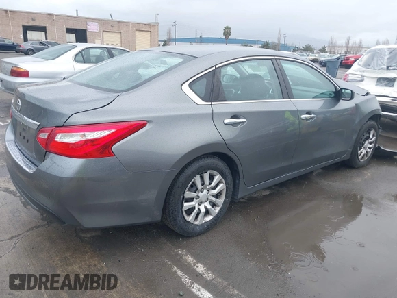 2016 Nissan Altima S with VIN 1N4AL3AP0GN329616, listed as a IAAI auction lot 41795725 with Not Provided miles and . Bid and sale history available at carsss.com. Image 4.