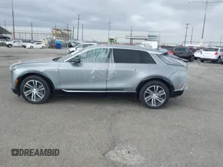2024 Cadillac LYRIQ Luxury z VIN 1GYKPRRK6RZ104038, wystawiony jako IAAI lot #41521504 z przebiegiem Nie podano mil oraz . Historia ofert i sprzedaży dostępna na DreamBid. Obrazek 15.