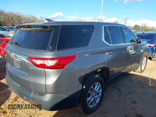 2019 Chevrolet Traverse LS with VIN 1GNEVFKW2KJ163247, listed as a IAAI auction lot 41253155 with 1 mi miles. Bid and sale history available at carsss.com. Image 4.