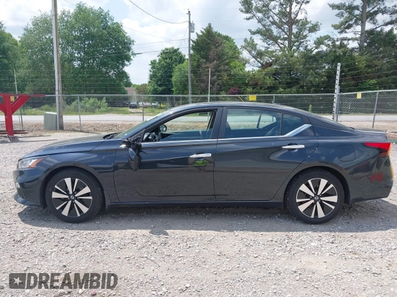 2022 Nissan Altima SV with VIN 1N4BL4DV5NN372589, listed as a IAAI auction lot 42153074 with 55,812 mi miles and . Bid and sale history available at carsss.com. Image 14.
