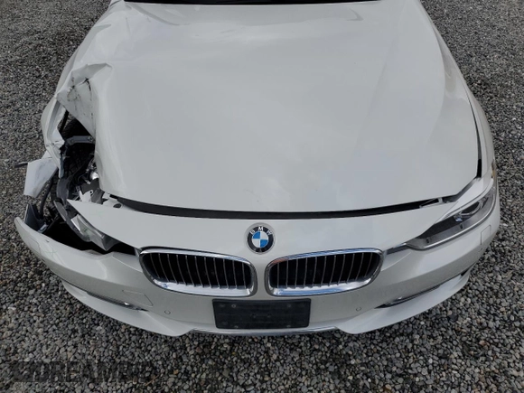 2015 BMW 3 Series 328i xDrive с VIN WBA3G7C58FK480534, выставлен на аукционе Copart как лот 48233245 с пробегом 143 573 миль миль и Списание • Salvage title. История ставок и продаж доступна на DreamBid. Изображение 11.