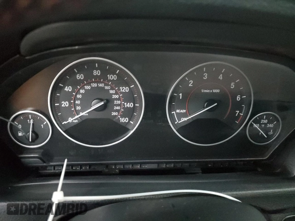 2013 BMW 3 Series 328i xDrive z VIN WBA3B5C50DJ598888, wystawiony jako Copart lot #45174945 z przebiegiem Nie podano mil oraz Szkoda całkowita • Salvage title. Historia ofert i sprzedaży dostępna na DreamBid. Obrazek 9.