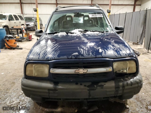2002 Chevrolet Tracker with VIN 2CNBJ13CX26943598, listed as a Copart auction lot 44351725 with 179893 miles and Salvage Title. Bid and sale history available at carsss.com. Image 5.