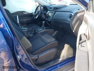 2020 Nissan Rogue SV with VIN JN8AT2MV5LW120542, listed as a IAAI auction lot 40734912 with 60,283 mi miles. Bid and sale history available at carsss.com. Image 5.