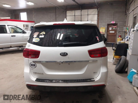 2019 Kia Sedona LX with VIN KNDMB5C11K6500813, listed as a IAAI auction lot 41570570 with 104,480 mi miles. Bid and sale history available at carsss.com. Image 16.