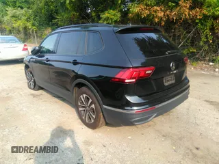 2022 Volkswagen Tiguan S with VIN 3VV0B7AX7NM108555, listed as a IAAI auction lot 37003805 with 21,077 mi miles. Bid and sale history available at carsss.com. Image 3.