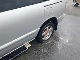 2001 Nissan Quest GXE with VIN 4N2ZN15T21D814272, listed as a IAAI auction lot 41494773 with 179,023 mi miles. Bid and sale history available at carsss.com. Image 6.