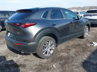 2022 Mazda CX-30 2.5 S Select Package with VIN 3MVDMBBL6NM447914, listed as a IAAI auction lot 41660946 with 1 mi miles. Bid and sale history available at carsss.com. Image 4.