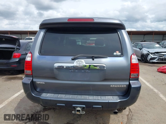2006 Toyota 4Runner SR5 with VIN JTEZU14RX60080664, listed as a IAAI auction lot 41982517 with 205,749 mi miles and . Bid and sale history available at DreamBid. Image 17.
