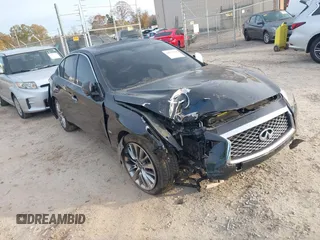2019 Infiniti Q50 3.0t LUXE with VIN JN1EV7AP3KM541747, listed as a IAAI auction lot 40973538 with 43,139 mi miles. Bid and sale history available at carsss.com. Image 1.