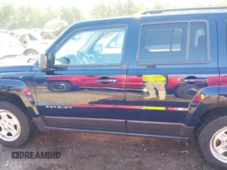 2015 Jeep Patriot Altitude z VIN 1C4NJRBB9FD155170, wystawiony jako IAAI lot #42198709 z przebiegiem 241 947 mil mil oraz . Historia ofert i sprzedaży dostępna na DreamBid. Obrazek 14.