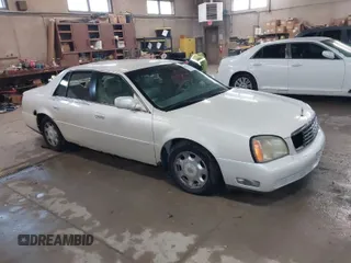 2002 Cadillac DeVille with VIN 1G6KD54Y62U288700, listed as a IAAI auction lot 41929303 with 175,647 mi miles. Bid and sale history available at carsss.com. Image 1.