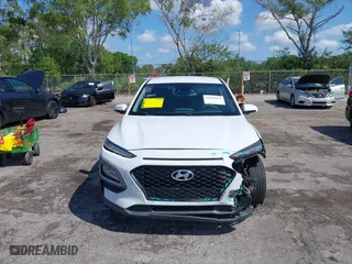 2021 Hyundai Kona SE with VIN KM8K12AA0MU614100, listed as a IAAI auction lot 41924163 with 13,146 mi miles. Bid and sale history available at carsss.com. Image 12.