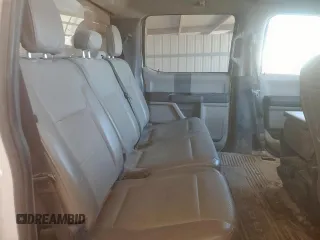 2022 Ford F-250 XL z VIN 1FT7W2B66NEC14298, wystawiony jako Copart lot #59155145 z przebiegiem 123 456 mil mil oraz Czysty tytuł • Clean title. Historia ofert i sprzedaży dostępna na DreamBid. Obrazek 10.