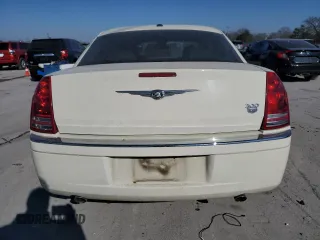 2009 Chrysler 300 with VIN 2C3KA63T99H622995, listed as a Copart auction lot 45274995 with 223,907 mi miles and Clean Title. Bid and sale history available at carsss.com. Image 6.
