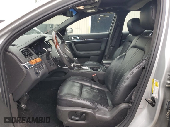 2013 Lincoln MKS with VIN 1LNHL9DK1DG604272, listed as a Copart auction lot 52880255 with 132,768 mi miles and Clean title. Bid and sale history available at DreamBid. Image 7.