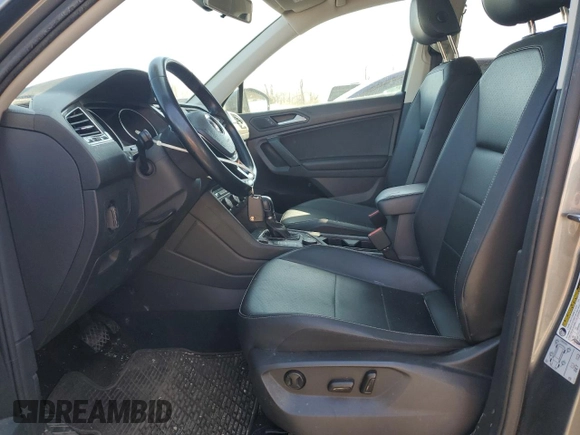 2019 Volkswagen Tiguan SE with VIN 3VV2B7AX5KM024450, listed as a Copart auction lot 52421675 with 132,697 mi miles and Salvage Title. Bid and sale history available at DreamBid. Image 7.