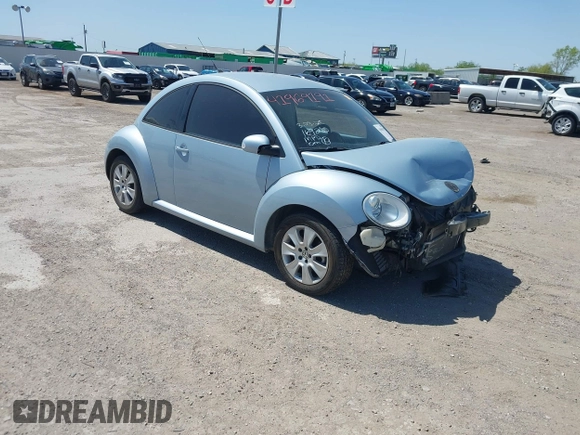 2009 Volkswagen New Beetle Coupe S with VIN 3VWPW31C59M503182, listed as a IAAI auction lot 41969191 with 61,880 mi miles. Bid and sale history available at carsss.com. Image 1.