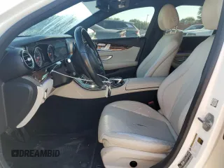 2017 Mercedes-Benz E 300 Luxury z VIN WDDZF4KB2HA054441, wystawiony jako Copart lot #56946975 z przebiegiem 154 968 mil mil oraz Nie do naprawy • Non repairable. Historia ofert i sprzedaży dostępna na DreamBid. Obrazek 7.