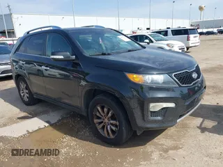 2012 Kia Sorento SX with VIN 5XYKW4A29CG261253, listed as a IAAI auction lot 41575721 with 161,477 mi miles. Bid and sale history available at carsss.com. Image 1.