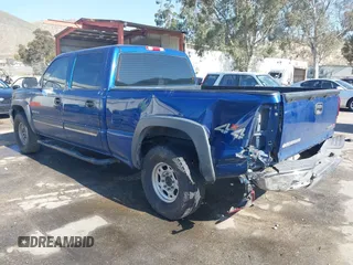 2003 Chevrolet Silverado 1500HD LS with VIN 1GCGK13U03F218776, listed as a IAAI auction lot 41993253 with 289,854 mi miles and . Bid and sale history available at DreamBid. Image 3.