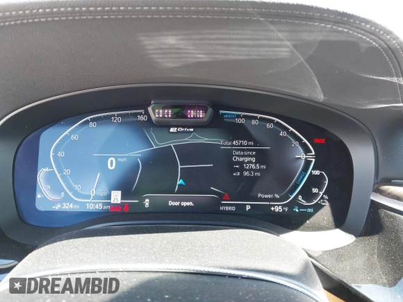 2022 BMW 5 Series 530e xDrive with VIN WBA33AG01NCJ52906, listed as a IAAI auction lot 42686511 with 45,710 mi miles and . Bid and sale history available at DreamBid. Image 7.