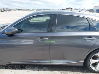 2020 Honda Accord Touring z VIN 1HGCV2F93LA023062, wystawiony jako IAAI lot #42596772 z przebiegiem 53 586 mil mil oraz . Historia ofert i sprzedaży dostępna na DreamBid. Obrazek 14.