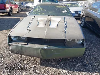 1987 Chevrolet Camaro z VIN 1G1FP21H9HN123969, wystawiony jako IAAI lot #42136912 z przebiegiem 97 026 mil mil oraz . Historia ofert i sprzedaży dostępna na DreamBid. Obrazek 11.