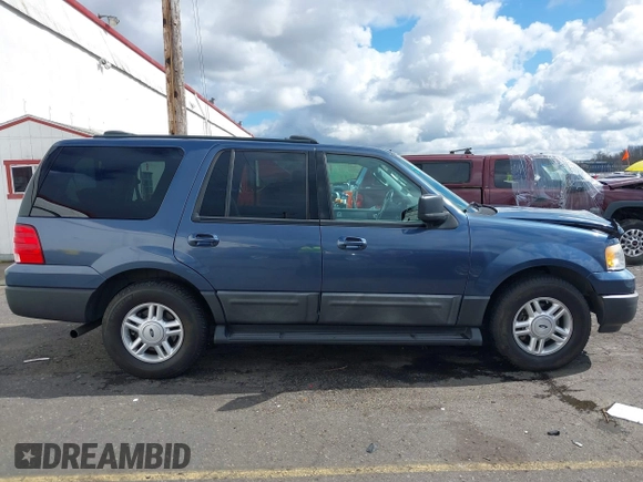 2004 Ford Expedition Special Service with VIN 1FMFU16L24LA56074, listed as a IAAI auction lot 41803262 with 86,169 mi miles. Bid and sale history available at carsss.com. Image 13.